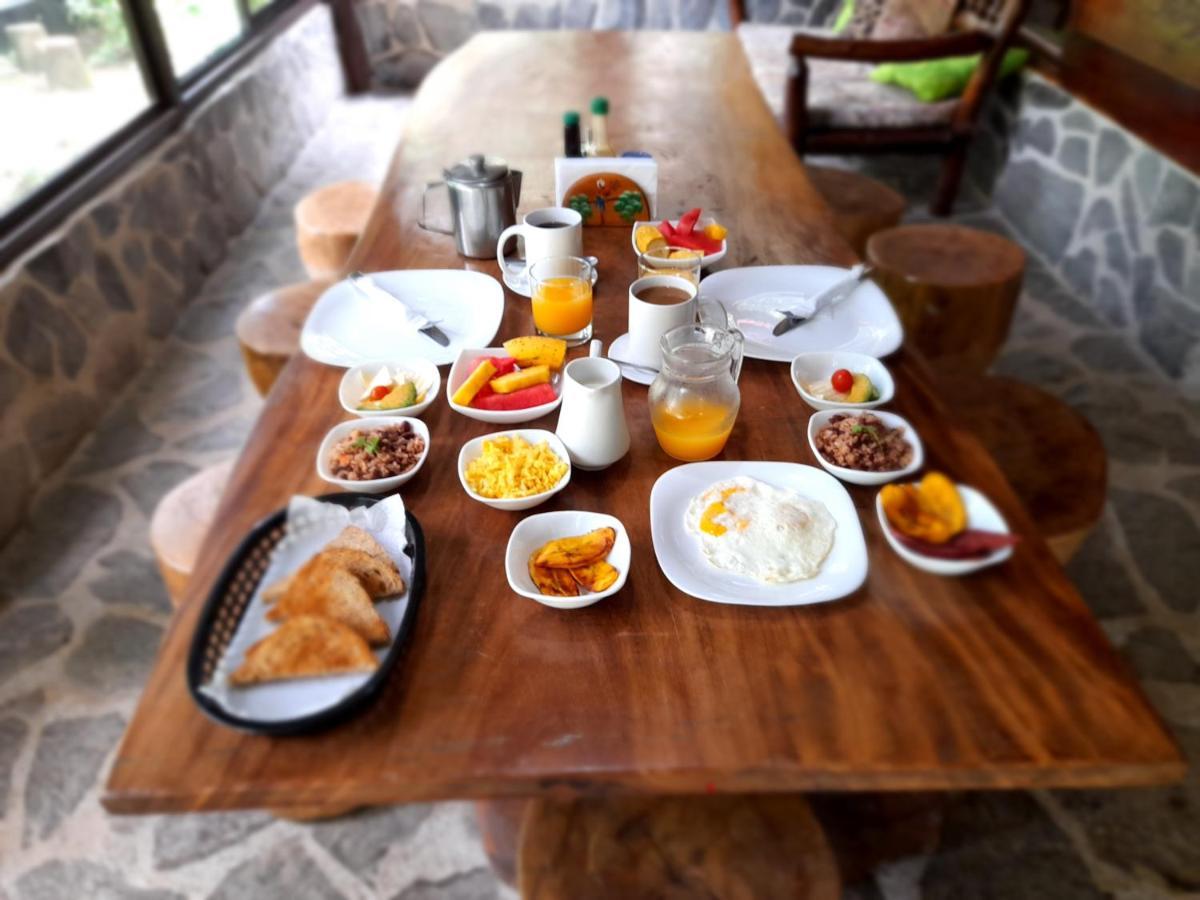 מונטה ורדה Cabanas La Montana Mountain Lodge מראה חיצוני תמונה