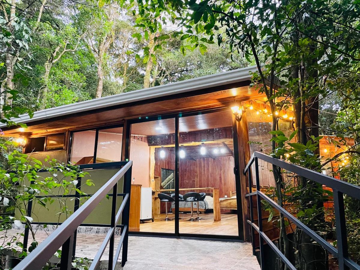 מונטה ורדה Cabanas La Montana Mountain Lodge מראה חיצוני תמונה